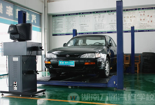 湖南萬通汽車學(xué)校，硬件設(shè)施