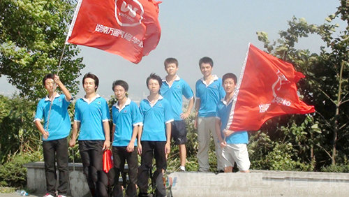湖南萬(wàn)通汽車學(xué)校，暑期訓(xùn)練營(yíng)活動(dòng)