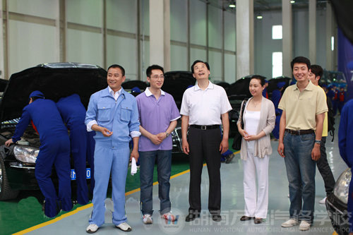 權(quán)威調(diào)查：汽修行業(yè)，黃金行業(yè)，高薪職業(yè)