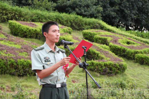 湖南萬通汽修學(xué)校，軍訓(xùn)，開學(xué)典禮