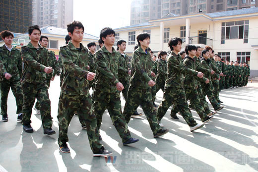 軍訓(xùn)匯演