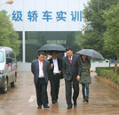 廣汽三菱來(lái)我校探討“聯(lián)姻”事宜
