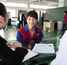 研究生“搶”崗位  萬通學子被企業(yè)“搶”