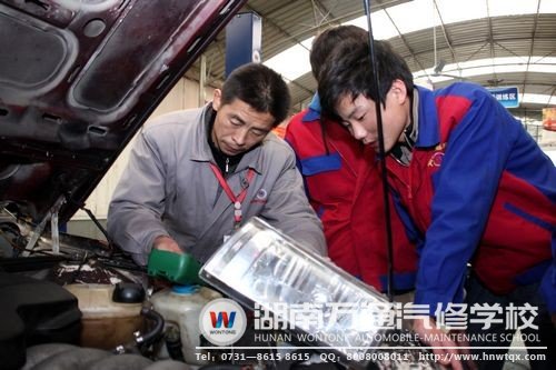 萬通學(xué)子拿到文憑的同時還可掌握過硬技能
