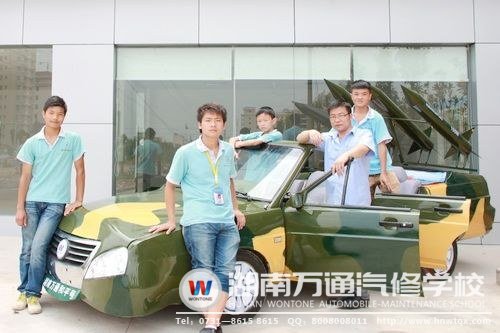 “夢(mèng)想之車”凝結(jié)了學(xué)子們的創(chuàng)新、堅(jiān)持