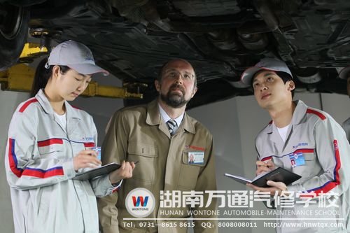 文科生掌握汽修技術(shù)，破解失業(yè)難題