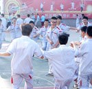 【新生玩轉校園】之素質(zhì)拓展訓練樂趣無窮