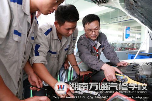 湖南萬(wàn)通打造實(shí)用型汽修人才