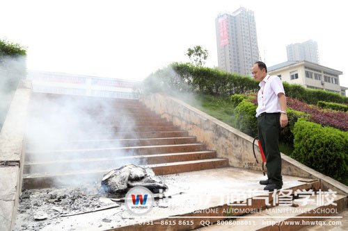 掌握必備的消防安全知識(shí)，滅火其實(shí)并不難