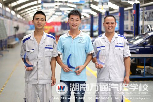 我們?yōu)闃s譽(yù)而戰(zhàn)，滿載而歸