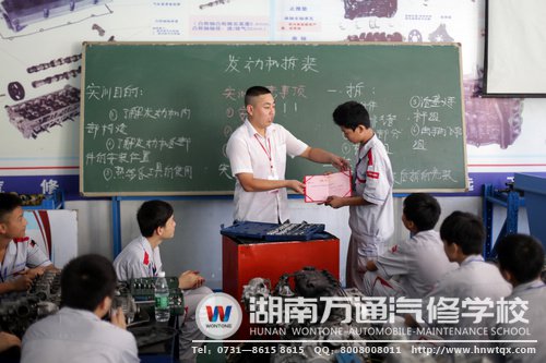 王飄表現(xiàn)優(yōu)秀，獲獎(jiǎng)勵(lì)