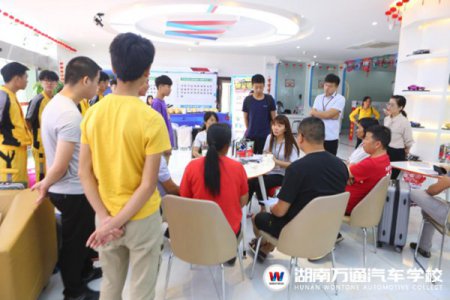 五一黃金周，湖南萬通迎來報(bào)名熱潮