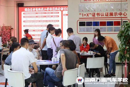 400-500分左右的中考生如何擇校？拒絕假大空，選能“落地”的學(xué)校才是成功之道！