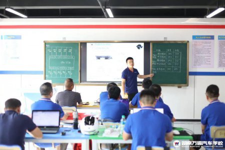 在湖南,零基礎(chǔ)想學(xué)PLC很難嗎?找對(duì)路徑,就很容易！